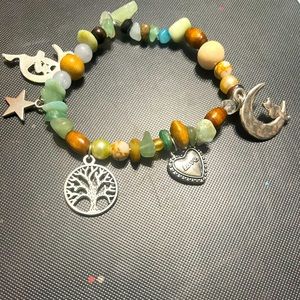 Custom handmade bracelet and necklace set